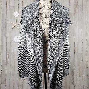 Gianni Bini Cardigan Sweater Black White Size XS